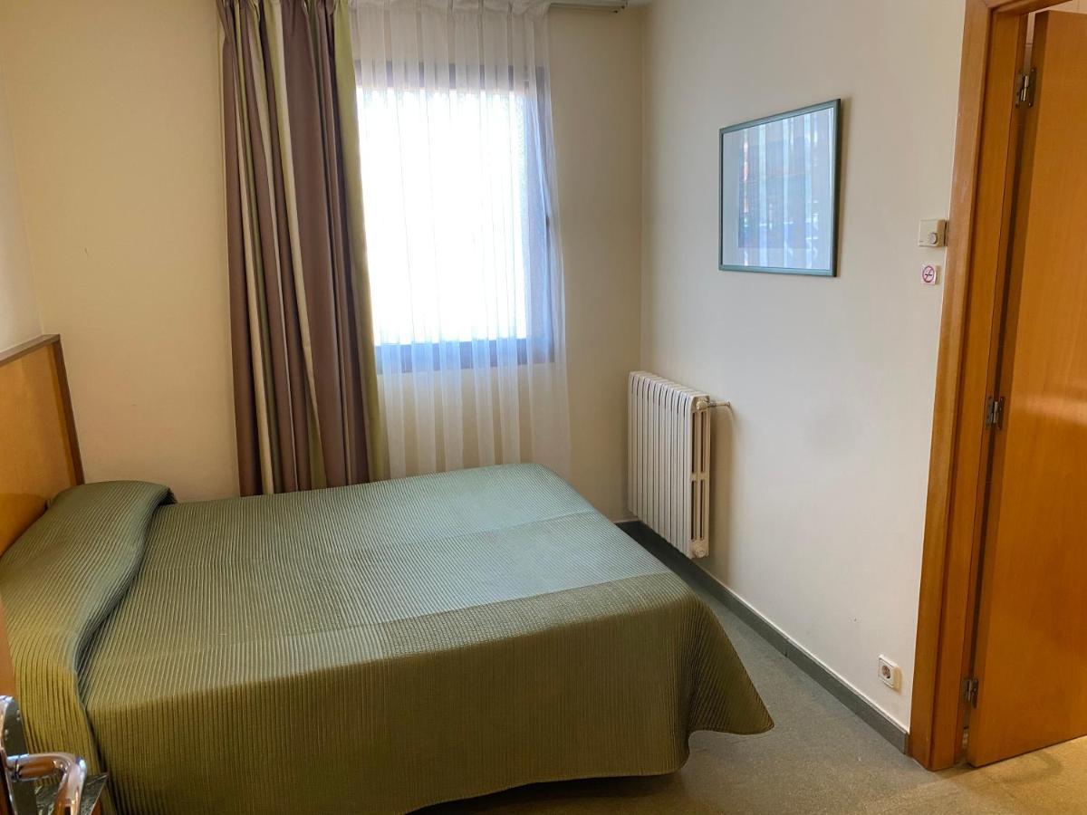 Hostal Meson Pepa 로그로노 외부 사진