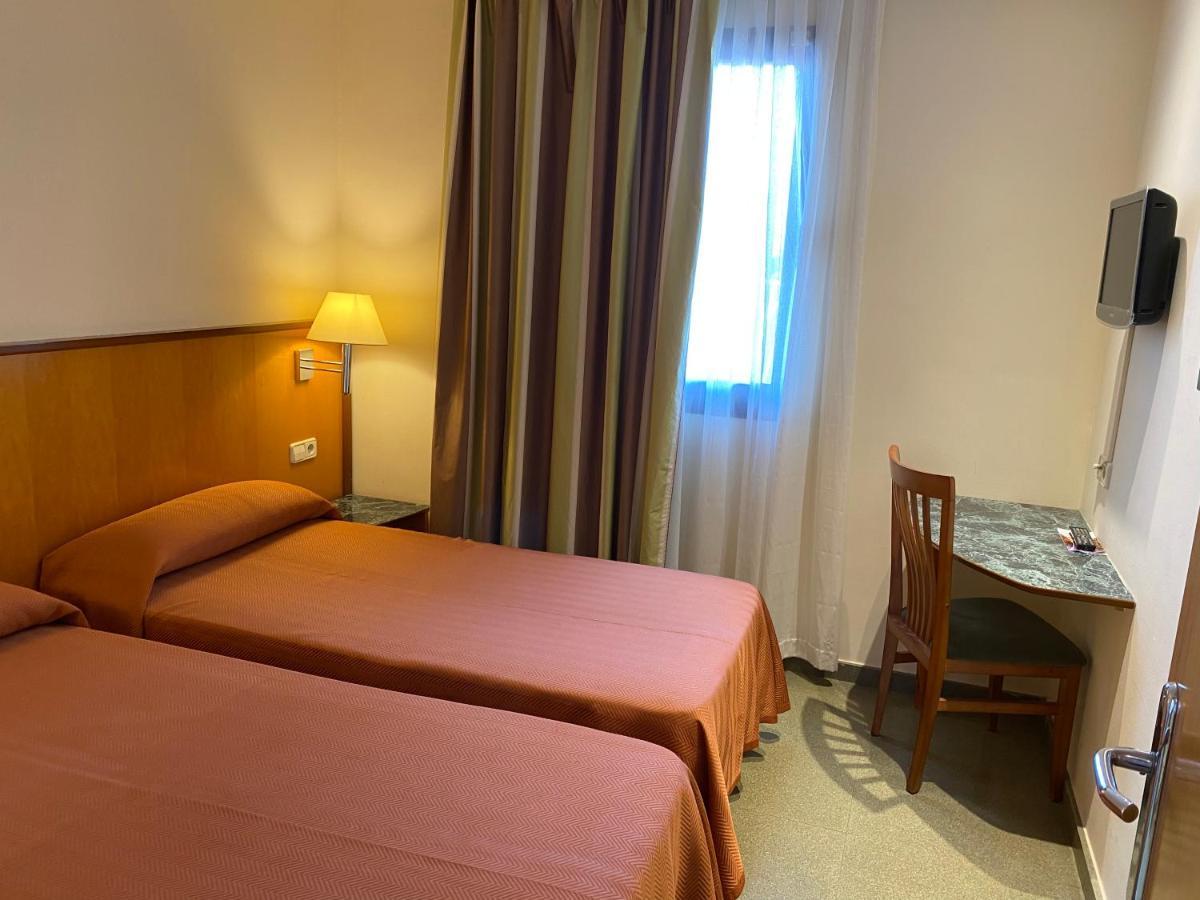 Hostal Meson Pepa 로그로노 외부 사진